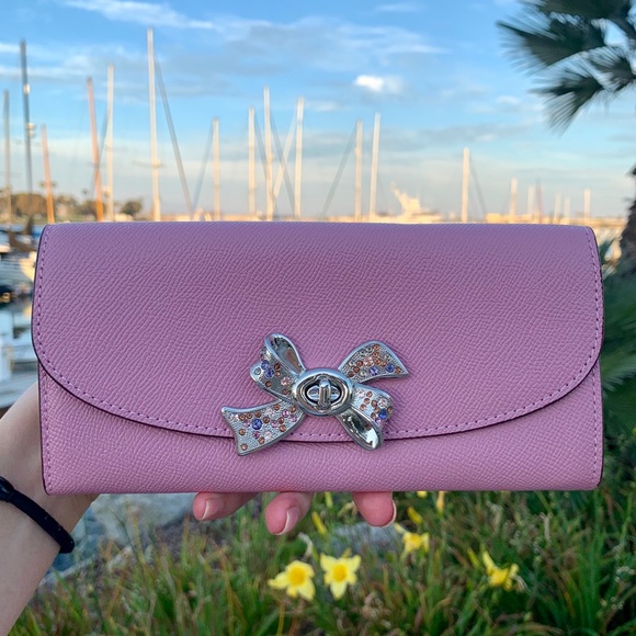 Coach Slim Envelope Leather Wallet w bow turnlock - Picture 2 of 8